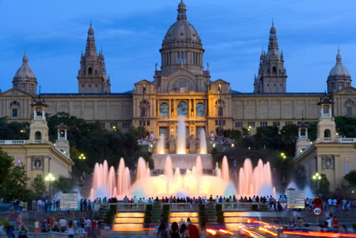 Поющие фонтаны Монжуик в Барселоне: видео, расписание, адрес