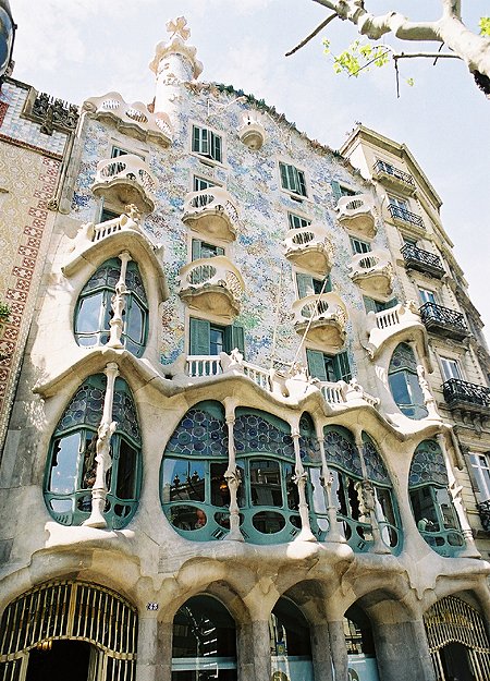 Дом Костей в Барселоне