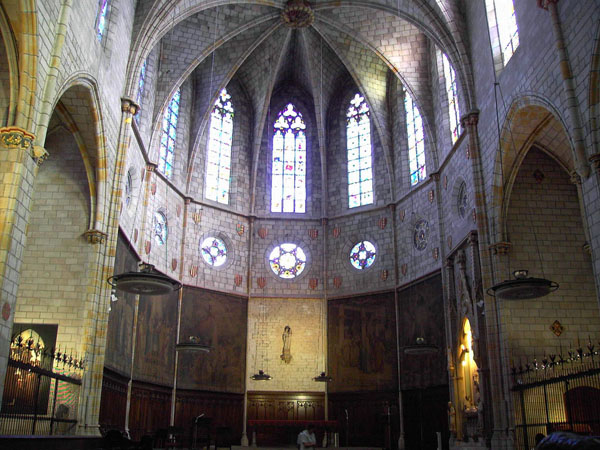 Внутри монастыря Педральбес