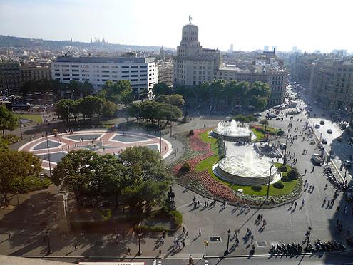 Обзорный вид площади Каталонии