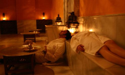 чайная комната в арабских банях Севильи